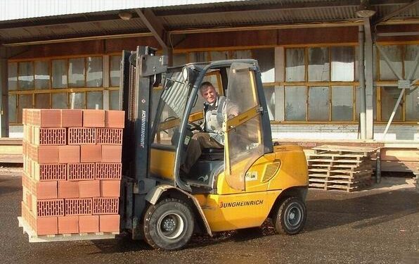 Problemy największego pracodawcy w gminie Cmolas.