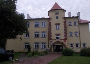 Tarnobrzeg. Stowarzyszenie zadeklarowało gotowość przejęcia Szkoły Podstawowej numer 6 .