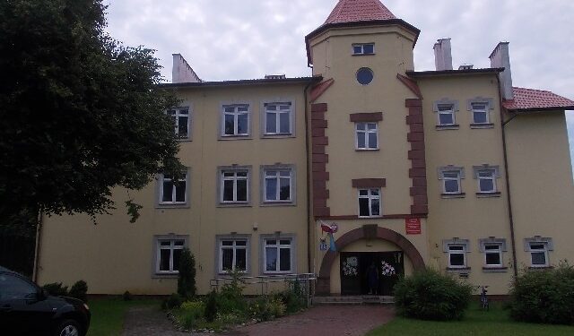 Tarnobrzeg. Stowarzyszenie zadeklarowało gotowość przejęcia Szkoły Podstawowej numer 6 .