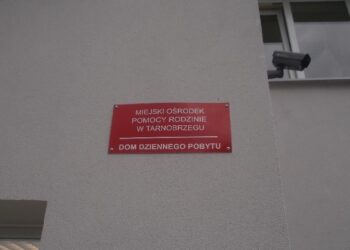 Tarnobrzeg. Pechowy start  w nowych murach.