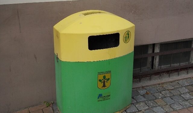 Dotychczasowa spółka będzie odbierać śmieci od mieszkańców Nowej Dębie