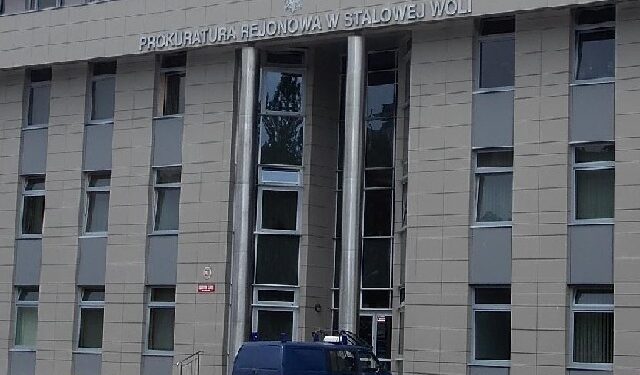 Stalowa Wola: 23-latka, która  udusiła matkę trafiła do aresztu
