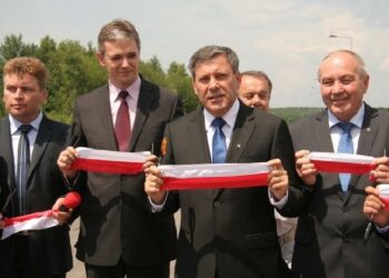 Wicepremier Piechociński otworzył tereny inwestycyjne w Połańcu