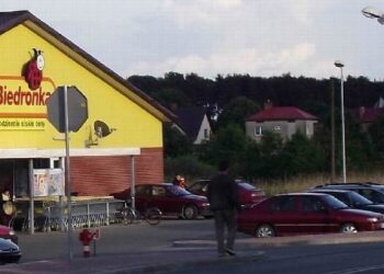 Problemy z widocznością przy kolbuszowskiej Biedronce.