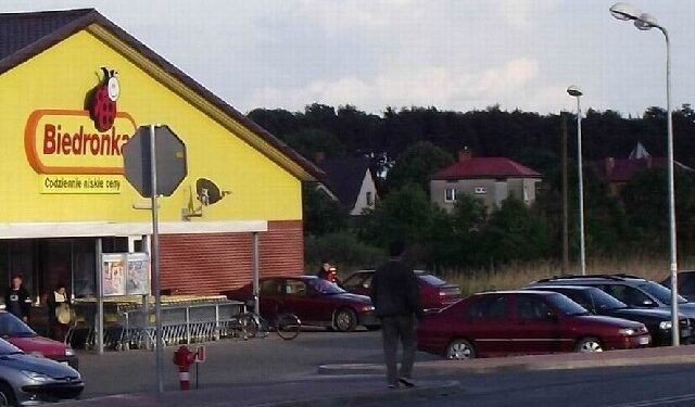 Problemy z widocznością przy kolbuszowskiej Biedronce.
