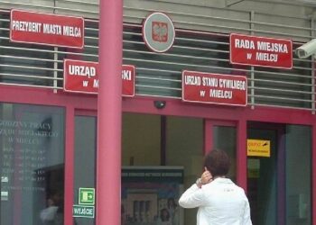 Mielec: Plany połączenia placu obok wałów na Wisłoce z parkiem Oborskich.