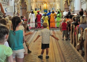 Charyzmatyczna grupa Claret Gospel w Stalowej Woli.