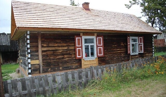 Krzeszów: Chałupa ma nowy dach.