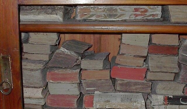 Sandomierz: Starodruki będą odrestaurowane i udostępnione w Internecie.