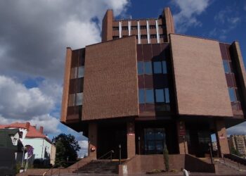 Tarnobrzeg. Zarzut usiłowania zabójstwa dla matki czterolatka.