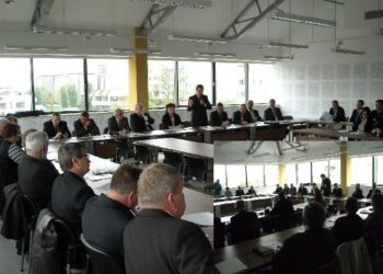 Stalowa Wola: Zabrakło mostu na Sanie