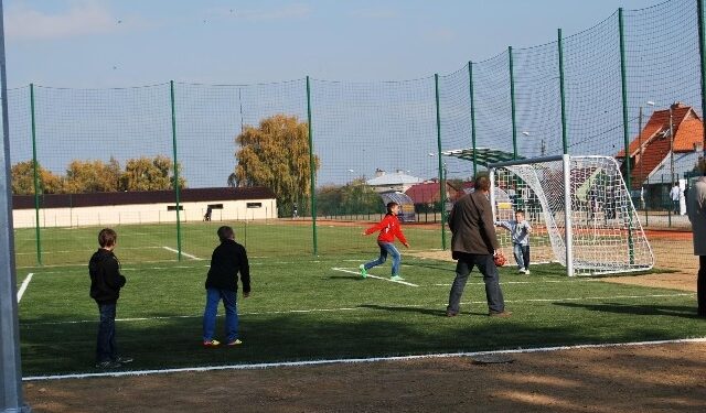 Opatów: Zakończyła się modernizacja stadionu