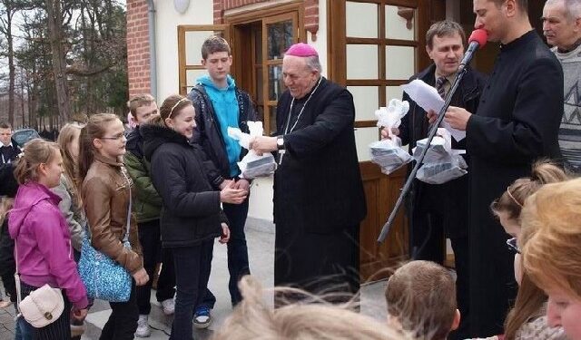 Ogromne zainteresowanie turystów muzeum w Hucie Komorowskiej