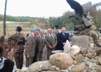 Rybnica: Odsłonięto został pomnik Powstańców  Styczniowych