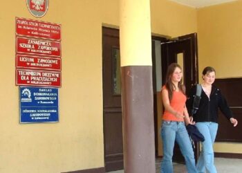 Kolbuszowa: Moda na kolbuszowskie szkoły średnie.
