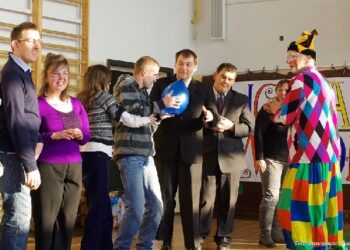 Padew Narodowa:  XI Gminne  Igraszki  Mikołajkowe