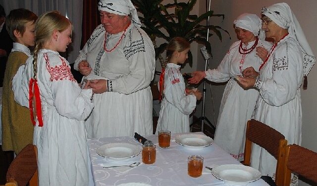 Baranów Sandomierski: Wigilia u Lasowiaczek