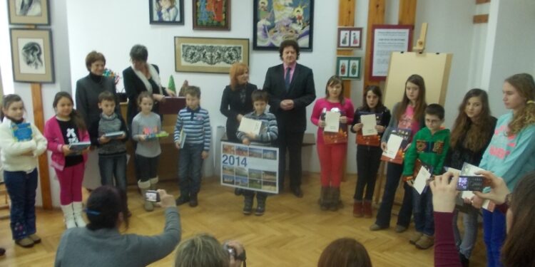 Tarnobrzeg. Rozstrzygnięto VIII edycje konkursu „Super Czytelnik Roku 2013”.