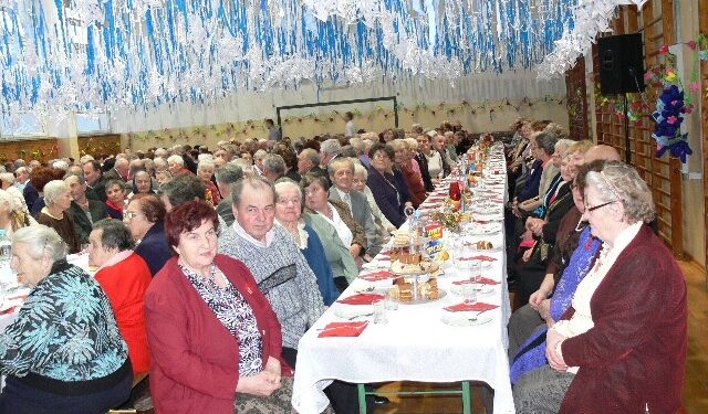 Grębów: Bal na sto par