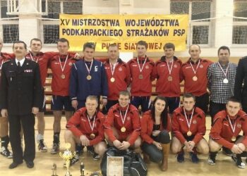Stalowa Wola: Strażaccy mistrzowie województwa w siatkówce