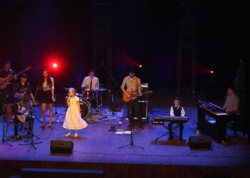 Nowa Dęba Koncert Walentynkowy w wykonaniu Studia eMKa