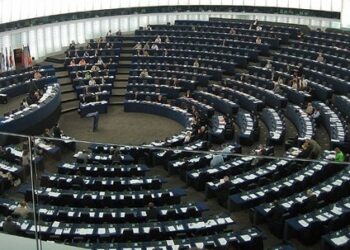 Mielec: Przymiarki do strasburskich ław