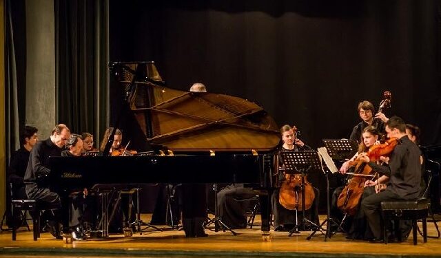 Mielec: Koncert Bach klasycznie i na jazzowo