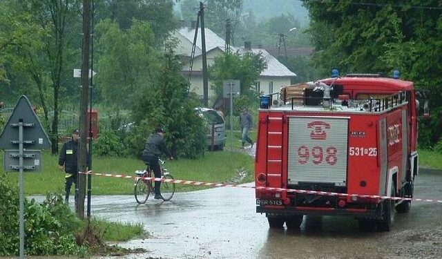 Zielonka: Strażacy-ochotnicy walczą o nowy wóz.