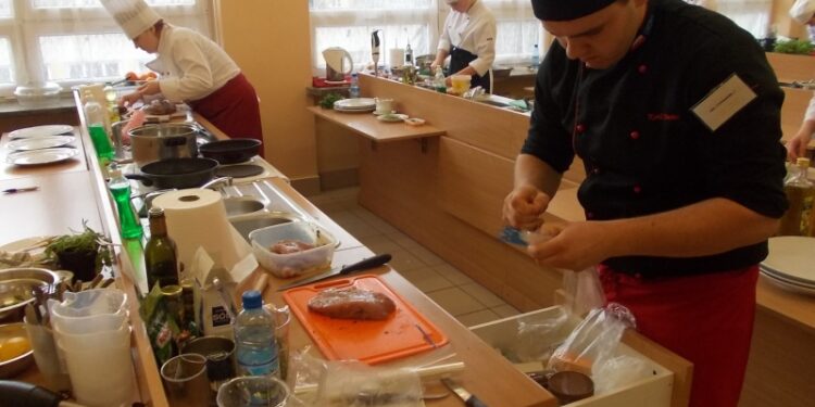 Tarnobrzeg. Wyniki konkursów „Kreatywny Kucharz”, „Magiczny stół”.