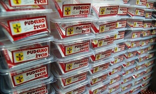 Nowa Dęba: Można już odbierać pudełka życia
