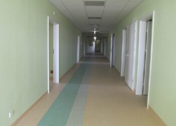 Opatów: Szpital gotowy, problemy zostały