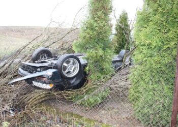 Ostrowiec Świętokrzyski: Rozbił samochód i zgłosił kradzież.