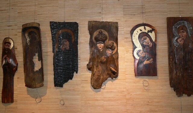 Nowa Dęba: Wernisaż rękodzieła Zdzisława Pękalskiego w SOKu