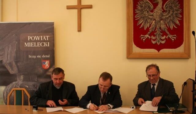 Mielec: Powiat dba o zabytki.