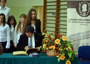 Mielec:  Politechnika i Liceum dwa bratanki