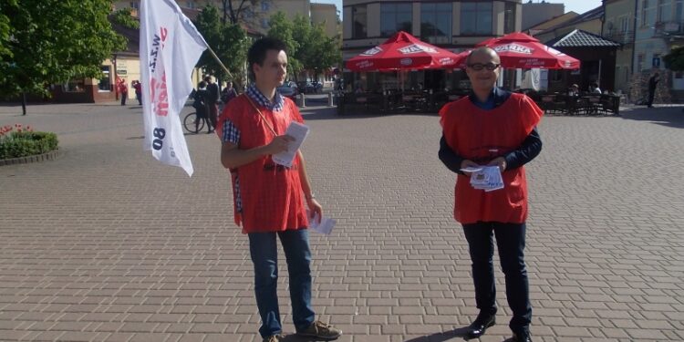 Tarnobrzeg. Promowali bezpłatną komunikację miejską.