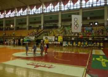 Tarnobrzeg. Rywalizacja, zabawa, emocje podczas II Tarnobrzeskiej Sportowej Olimpiady Przedszkolaków.