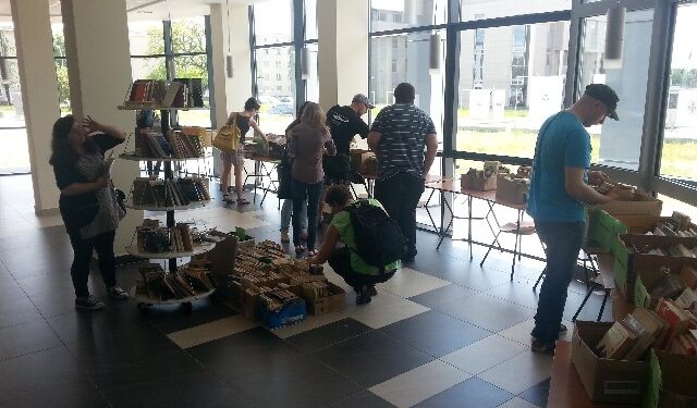 Stalowa Wola: Gratka dla moli książkowych