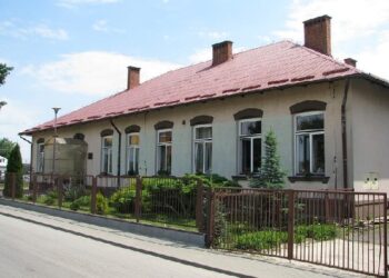Tuszów Narodowy: Termomodernizacja szkoły i remizy.