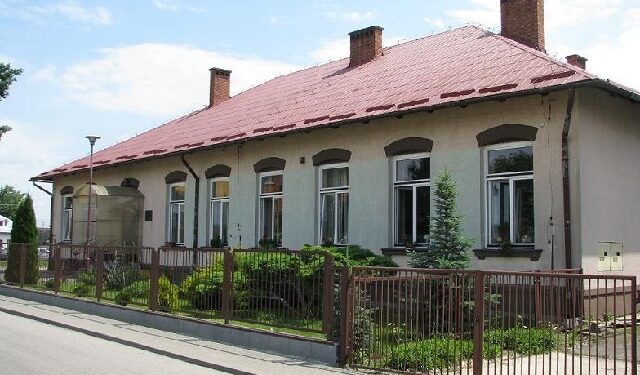 Tuszów Narodowy: Termomodernizacja szkoły i remizy.