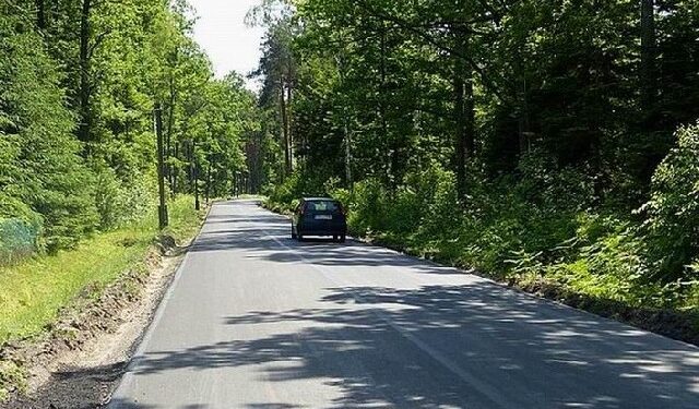 Dobiega końca budowa drogi powiatowej w Porębach Dymarskich.