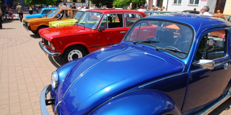 Tarnobrzeg: 2 Spotkanie pojazdów z PRL