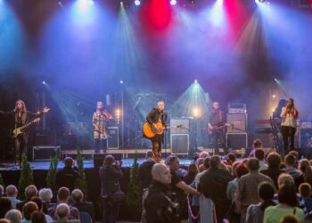 Mielec: Red Box: 'Polacy to nasi fani'.