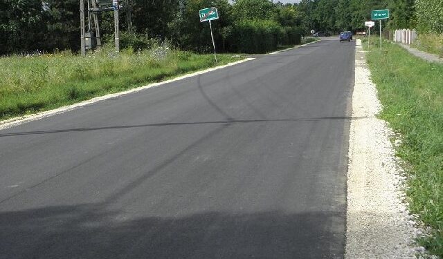 Mielec: Nowe drogi czyli powiatowe inwestycje drogowe.