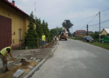 Mielec: Nowe chodniki w gminie Mielec