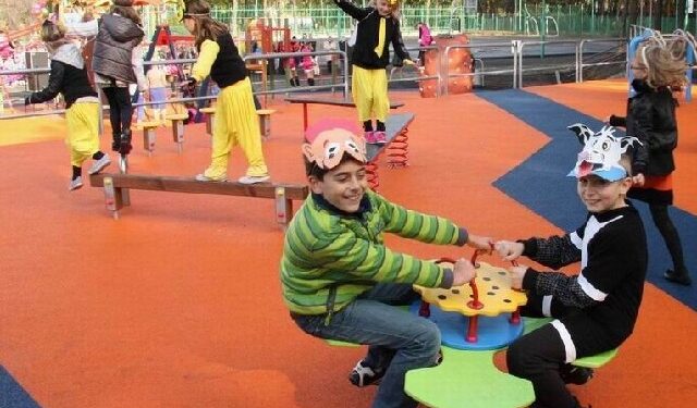 Widełka: Zaniedbywane i dewastowane place zabaw