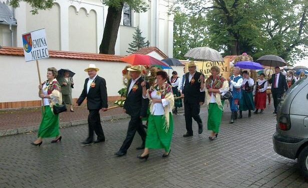 Mielec: Mimo  deszczu dziękowali za plony