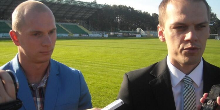 Stalowa Wola: Budowa etapowa stadionu budzi emocje