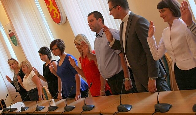 Mielec: Awanse nauczycieli