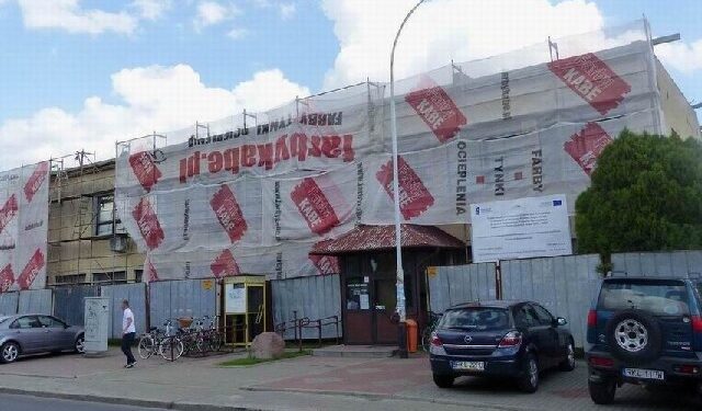 Kolbuszowa: Docieplają pośredniak i szkoły.